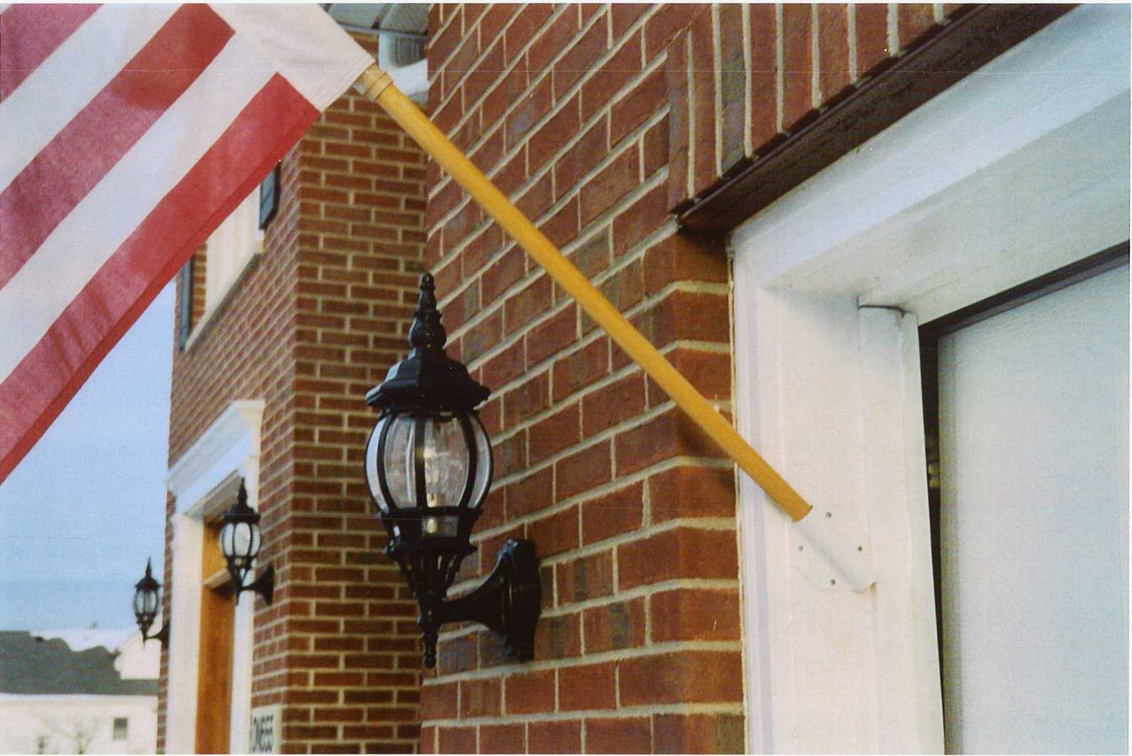 flag-pole-bracket-for-round-column-about-flag-collections